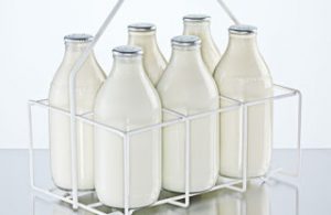 Το γάλα με χαμηλά λιπαρά δεν βοηθάει τα μικρά παιδιά να ελέγξουν το βάρος τους