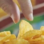 Μήπως έχετε ηδονική υπερφαγία με τα πατατάκια