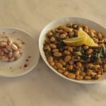 Φασόλια χάντρες με πάπρικα και βρώμη στην κατσαρόλα