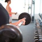 Κατά την άσκηση με βάρη χρειάζονται λίγες ή πολλές επαναλήψεις; Ιδού η απορία