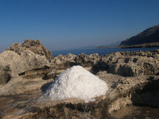 Το αλάτι καταστρέφει τα οστά μας