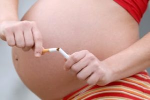 Το κάπνισμα κατά την εγκυμοσύνη επηρεάζει το βάρος του παιδιού στη μετέπειτα ζωή του