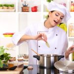 Μυστικά μαγειρέματος για να γλιτώσετε εύκολα θερμίδες και λιπαρά