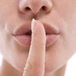 Διώξτε τις ρυτίδες γύρω από το στόμα χωρίς ραντεβού στον πλαστικό!