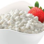 Μάσκα προσώπου με cottage cheese για τις κηλίδες