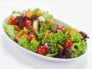 Ποια συστατικά είναι  εκείνα που θα κάνουν τη σαλάτα σας πιο πλήρη