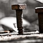 Πως να βιδώσετε και να ξεβιδώσετε μια δύσκολη βίδα!
