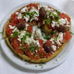 Γρήγορα σαλάτα με παξιμάδι και άπαχο ανθότυρο
