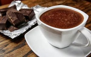 Αν κάνετε δίαιτα προτιμείστε ρόφημα σοκολάτας αντί για κανονική σοκολάτα