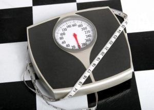 Ένας εύκολος και πρακτικός τρόπος για να βρείτε αν το βάρος σας είναι φυσιολογικό
