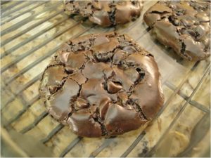 Πανεύκολα σπιτικά σοκολατένια cookies χωρίς αλεύρι