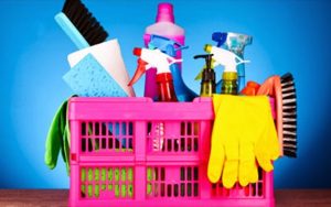 Δείτε πως να καθαρίσετε το σπίτι σας σε τρία λεπτά!
