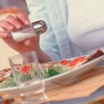 Οι κίνδυνοι από την κατανάλωση αλατιού για ένα παιδί