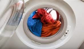 Όλα τα βήματα για το σωστό πλύσιμο των ρούχων