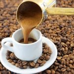 Για λαμπερό δέρμα…καφεδάκι ελληνικό!