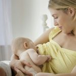 Δείτε ποια είναι τα οφέλη του θηλασμού για την εντερική μικροχλωρίδα των μωρών