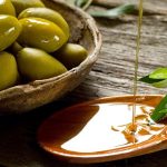 Πως να διώξετε τα σημάδια της ακμής με ελαιόλαδο!