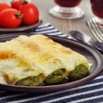 Κανελόνια με κοτόπουλο και Μινέρβα Benecol Λευκό