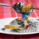 Πρέπει ή δεν πρέπει να ζυγίζω τις μερίδες κάνοντας δίαιτα