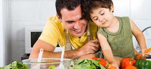 Δώστε το καλό παράδειγμα στη διατροφή του παιδιού σας