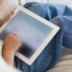 To tablet και η τηλεόραση εχθροί της άσκησης και σύμμαχοι του υψηλού βάρους