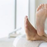Τρεις αποτελεσματικοί τρόποι για να καταπολεμήσετε την κακοσμία στα πόδια!