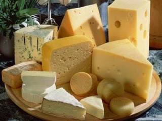 Οι διαφορές κίτρινων και λευκών τυριών
