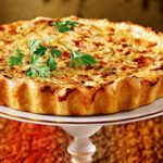 Σπιτική τάρτα με πράσο, μανιτάρια και γαλοπούλα