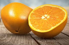 Αφαιρέστε τις κηλίδες του δέρματος με πορτοκάλι!