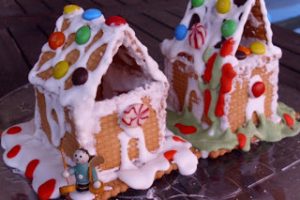 Χριστουγεννιάτικο Μπισκοτόσπιτο (Gingerbread house)