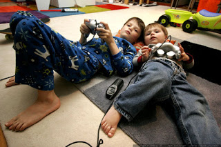 Πώς τα ηλεκτρονικά παιχνίδια επηρεάζουν την όρεξη των παιδιών για γλυκά