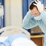 Τα ιατρικά λάθη σπέρνουν τον θάνατο