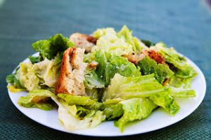 Δίαιτα: Τι πρέπει να προσέχουμε στις σαλάτες