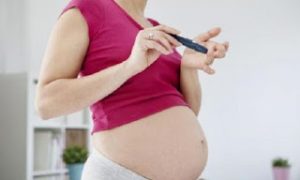 Ο διαβήτης κύησης μιας μητέρας σχετίζεται με υψηλότερα επίπεδα σωματικού λίπους στο παιδί