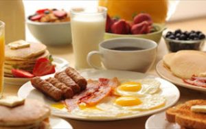 Υγιεινό πρωινό : Τι πρέπει να περιλαμβάνει