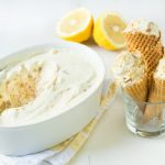 Εύκολο παγωτό με γεύση τσιζκέικ λεμόνι