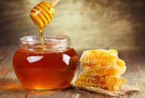 Δείτε τι μπορείτε να κάνετε με μία σταγόνα μέλι!