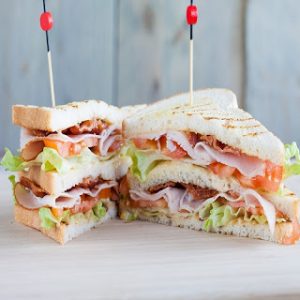 Σπιτικό διαιτητικό club sandwich