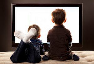 Απομακρύνετε την τηλεόραση από το υπνοδωμάτιο του παιδιού σας