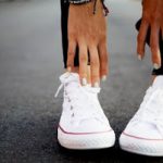 Έτσι θα καθαρίσετε αποτελεσματικά τα λευκά σας παπούτσια!