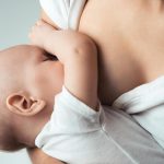 Νέα δεδομένα για τα οφέλη του μητρικού θηλασμού