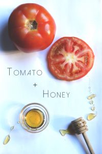 Ντομάτα και μέλι για εξαιρετικά λαμπερό δέρμα!