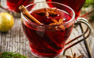 Gluhwein : αρωματικό κρασί με πορτοκάλι και κανέλλα