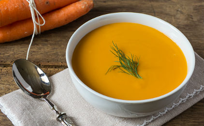 Σούπα λαχανικών με καρότο, πατάτα και μυρωδικά