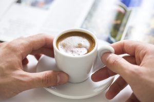 Η κατανάλωση καφέ συνδέεται με χαμηλότερο κίνδυνο εμφάνισης νοσημάτων