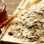 Πεντανόστιμος χυλός βρώμης με φράουλα, μέλι και βανίλια