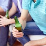 Ακόμη και η μέτρια κατανάλωση αλκοόλ μπορεί να είναι επιβαρυντική για την υγεία