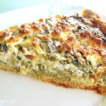 Light σπιτική τάρτα με σπανάκι