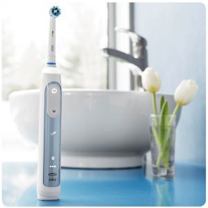 Έτσι θα καθαρίσετε την ηλεκτρική σας οδοντόβουρτσα!