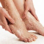 DIY Scrub για τα πόδια!
